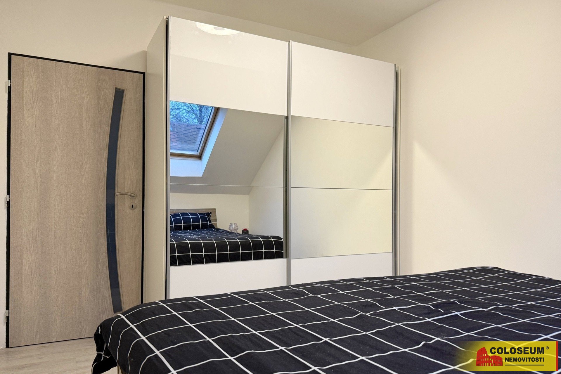 Ložnice úložný prostor - Rudoltice - prodej bytu 2