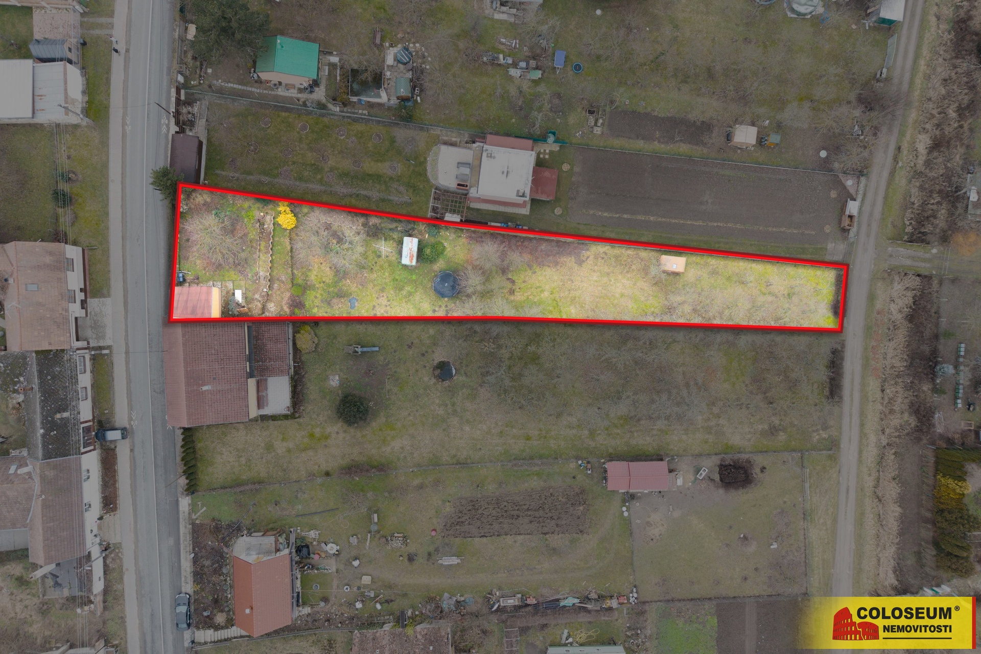 Dron pohled na pozemek - Valtice - Úvaly - prodej pozemku