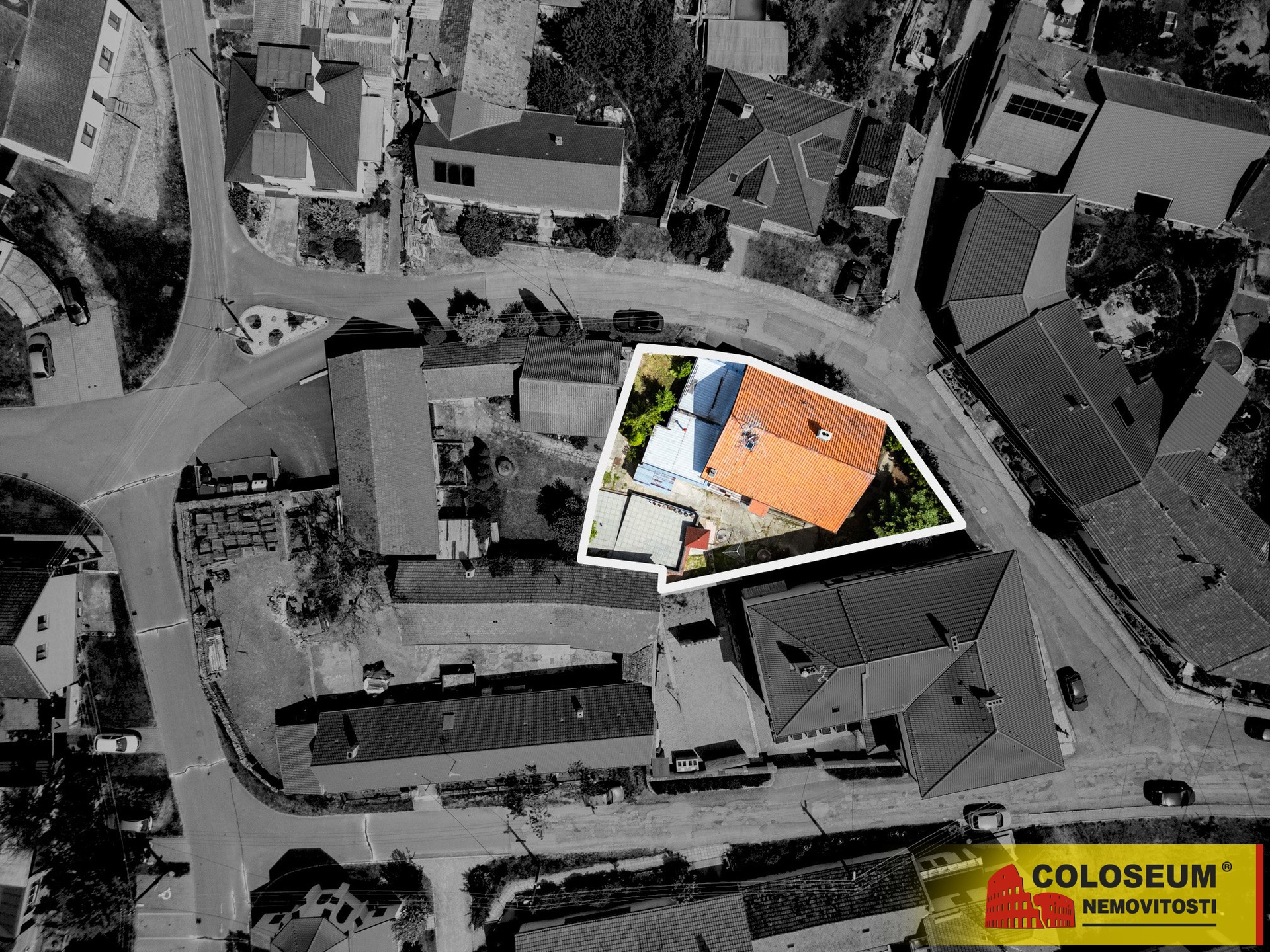 Letecký pohled obrys - RD Rybníky - prodej rodinného domu