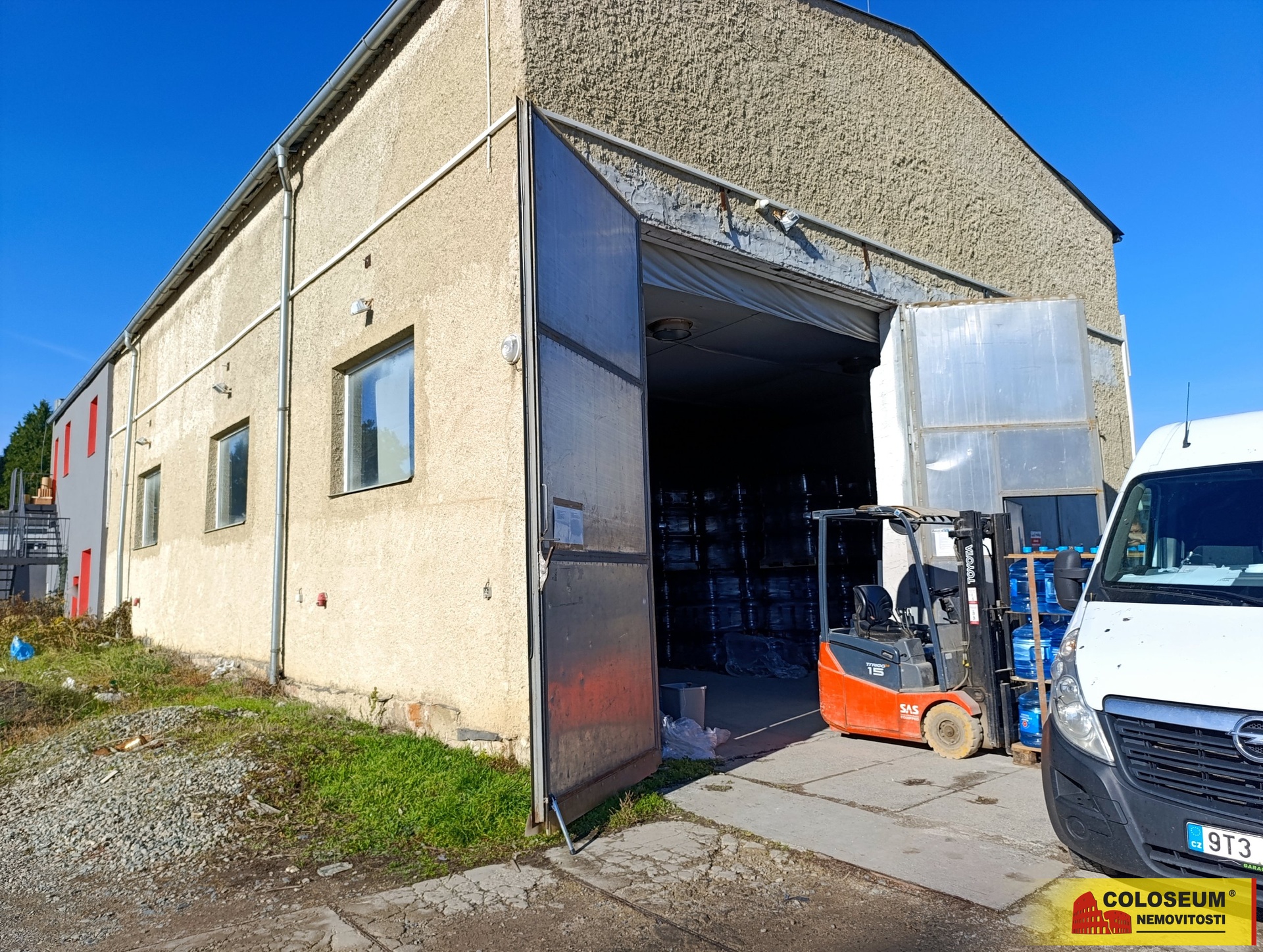 Hala - vrata - Brno - Přízřenice - pronájem komerce