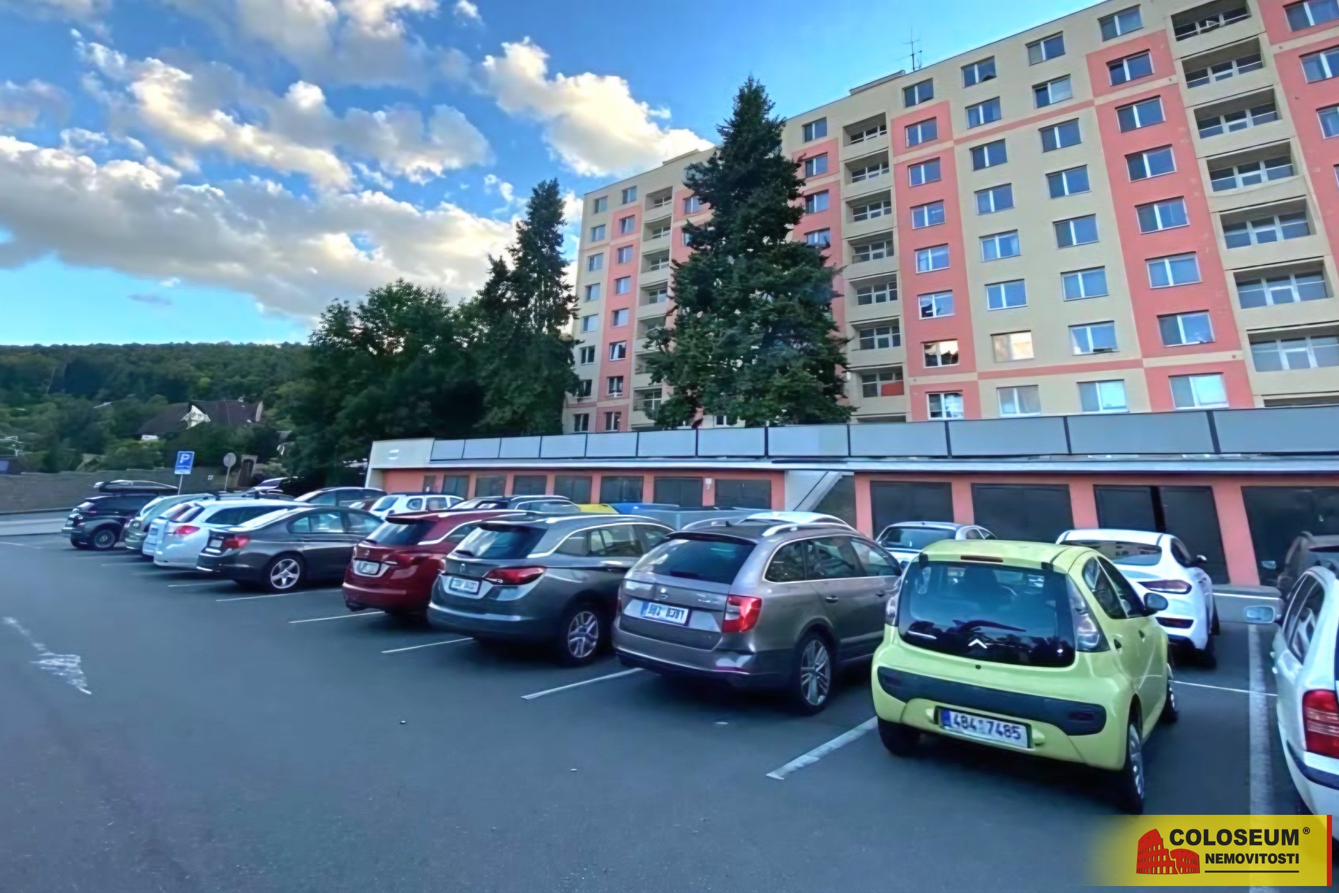 Pohled na dům – Brno – Jundrov – pronájem bytu