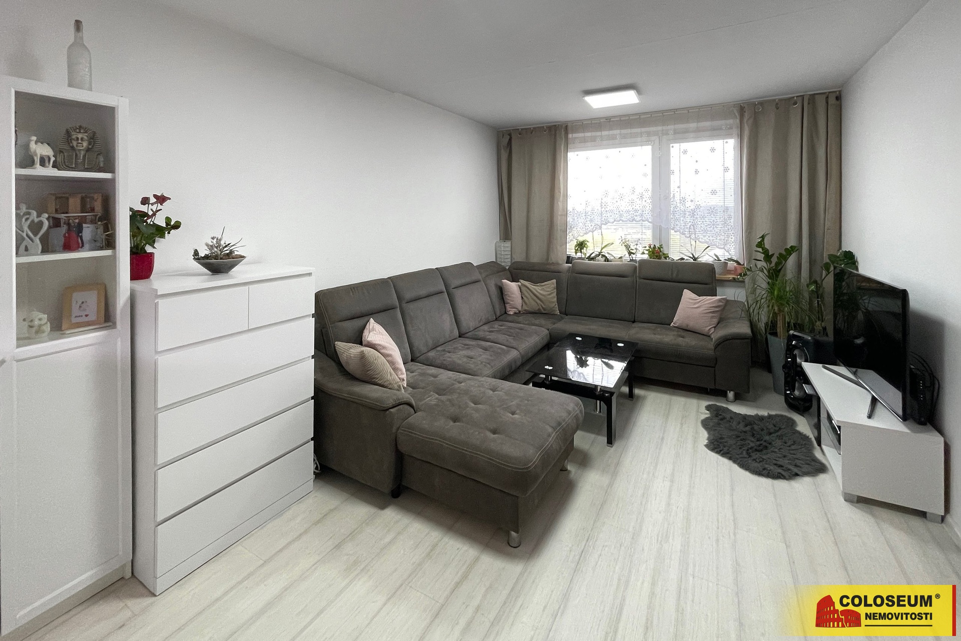 Obývací pokoj - Brno Bystrc - prodej bytu