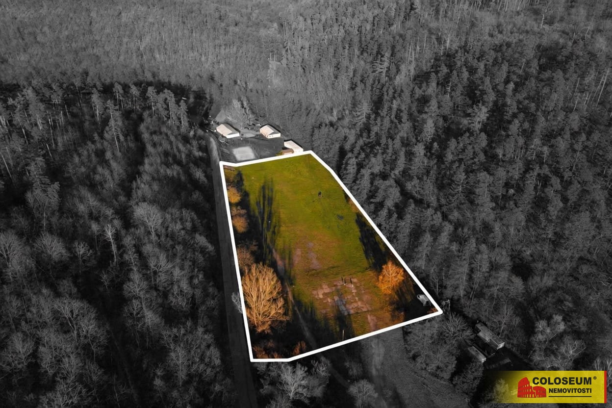 Pohled z dronu – Brno – prodej louky