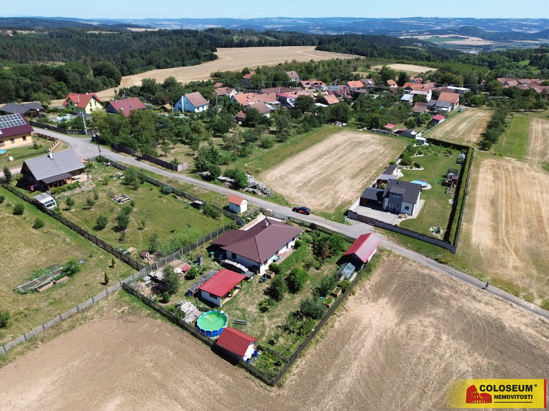 Pohled z dronu - Štěchov - prodej pozemku