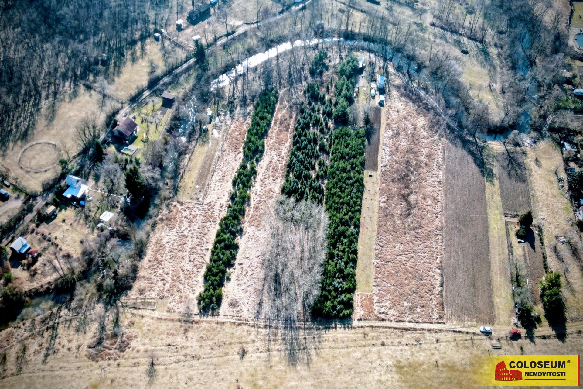 Pohled na pozemky z dronu - Oblekovice - prodej pozemků