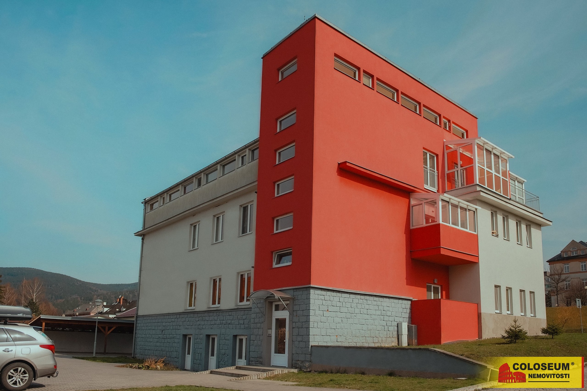 Pohled na bytový dům - Jeseník - prodej bytu 2+1 