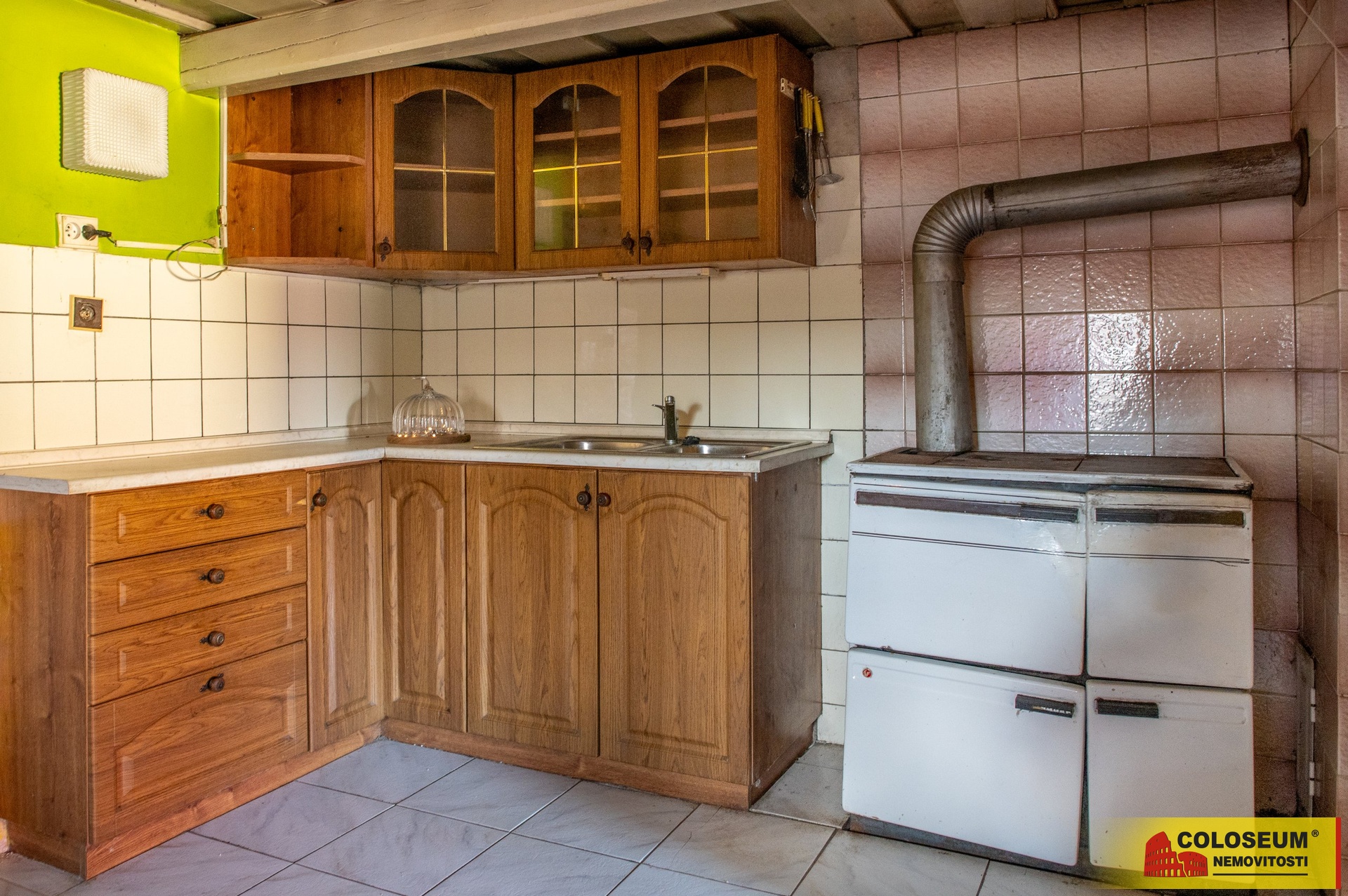 Kuchyň - Kostice - prodej chalupy 1+1