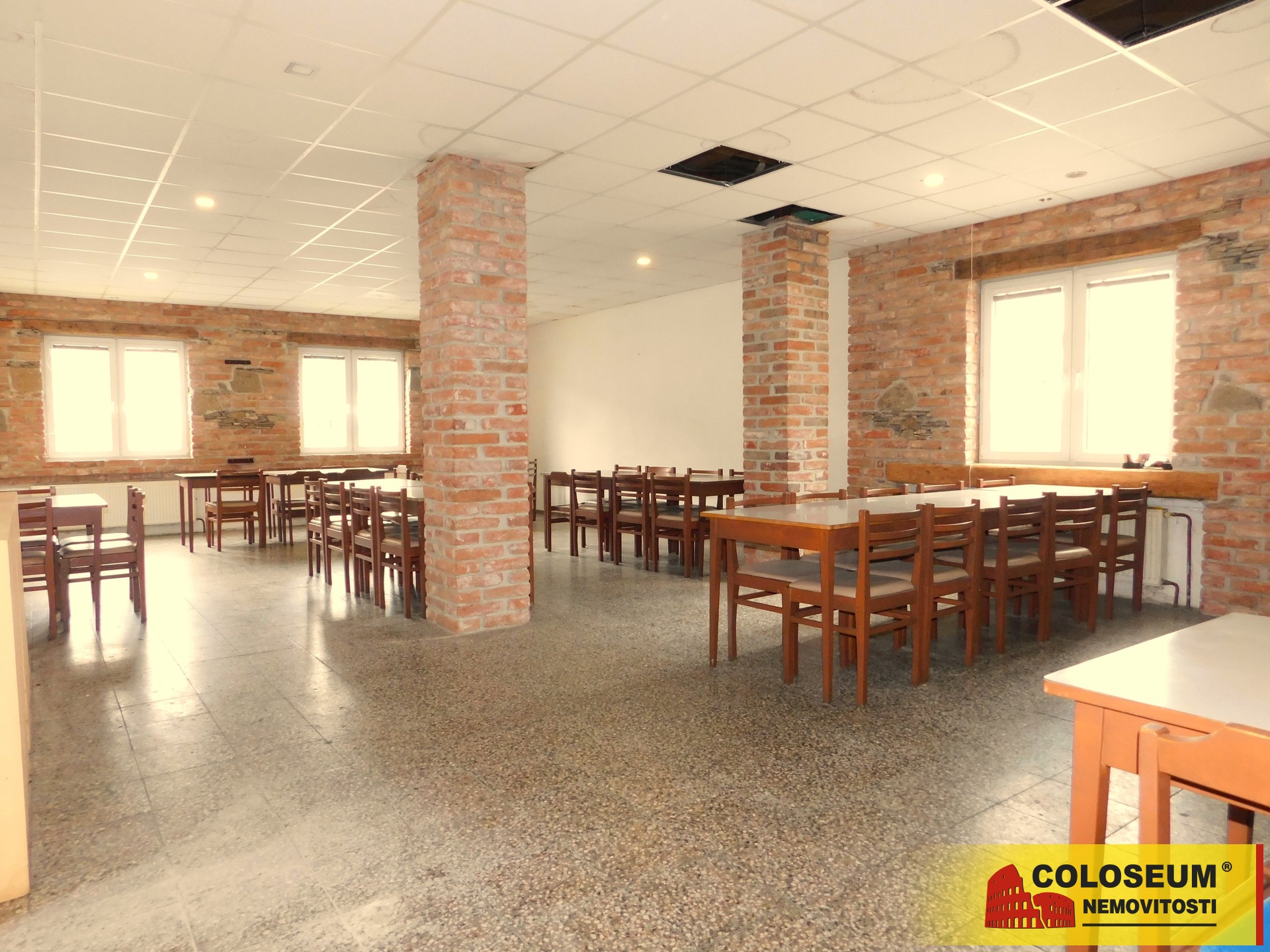 Restaurace, salónek – Dobšice – prodej komerce