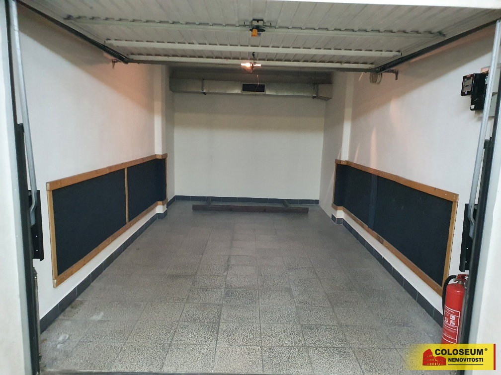 Garáž - Znojmo - pronájem garáže