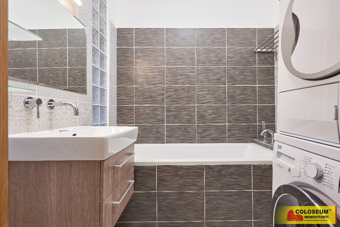 Koupelna - Brno - Královo Pole - pronájem bytu 3+k