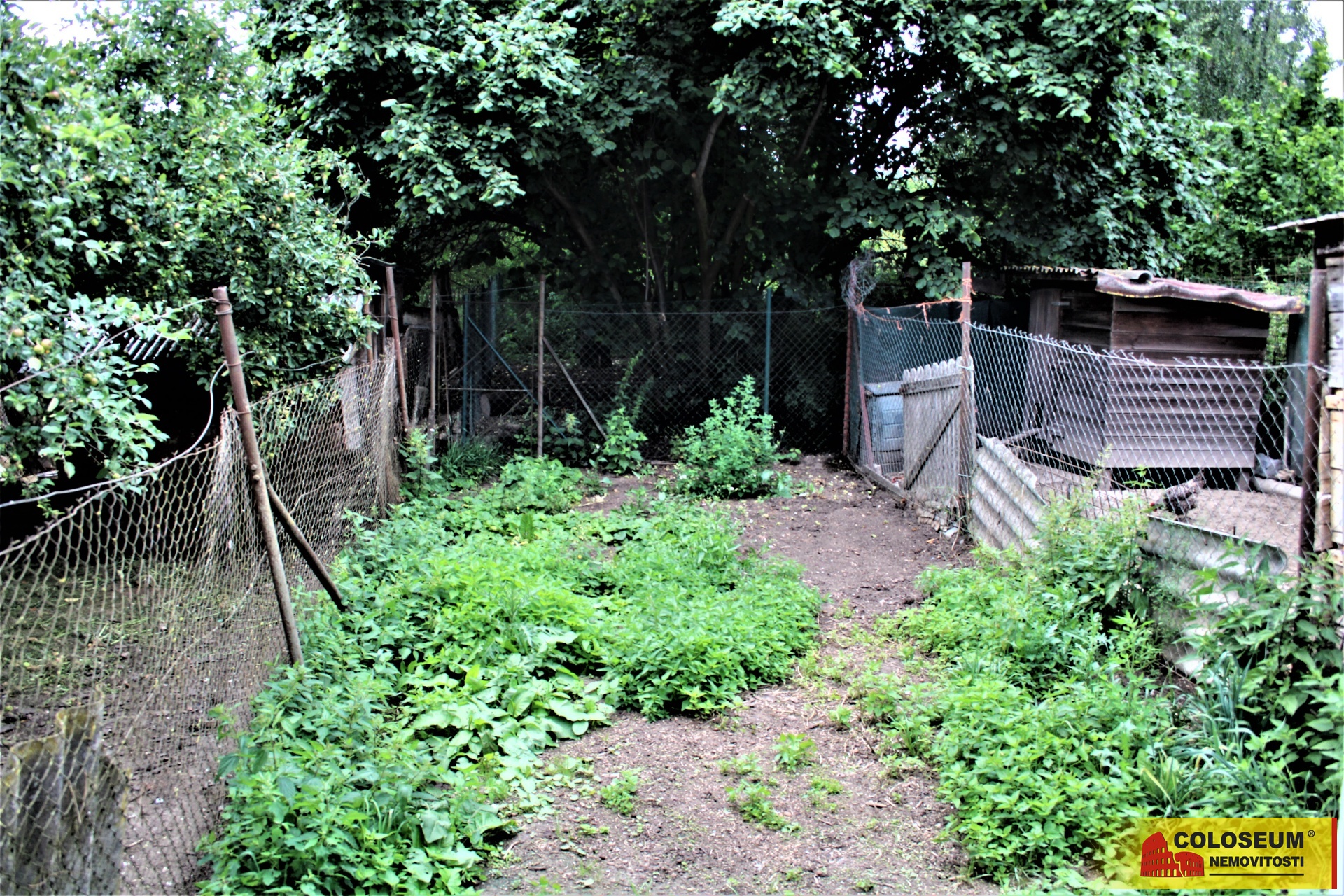 Pozemek – Knínice – Boskovice - prodej garáže