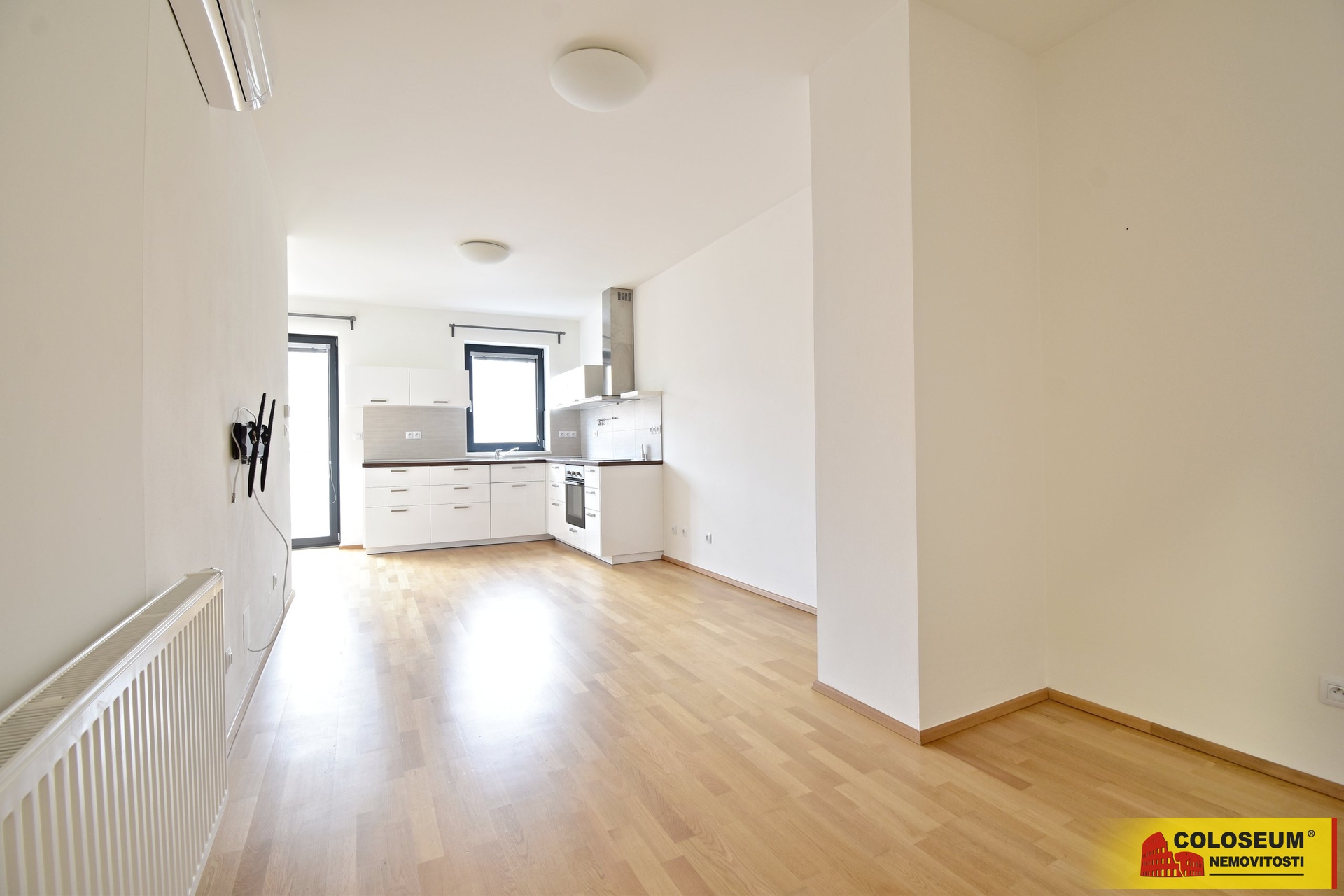 Kout s obývací částí - Brno - město - pronájem byt