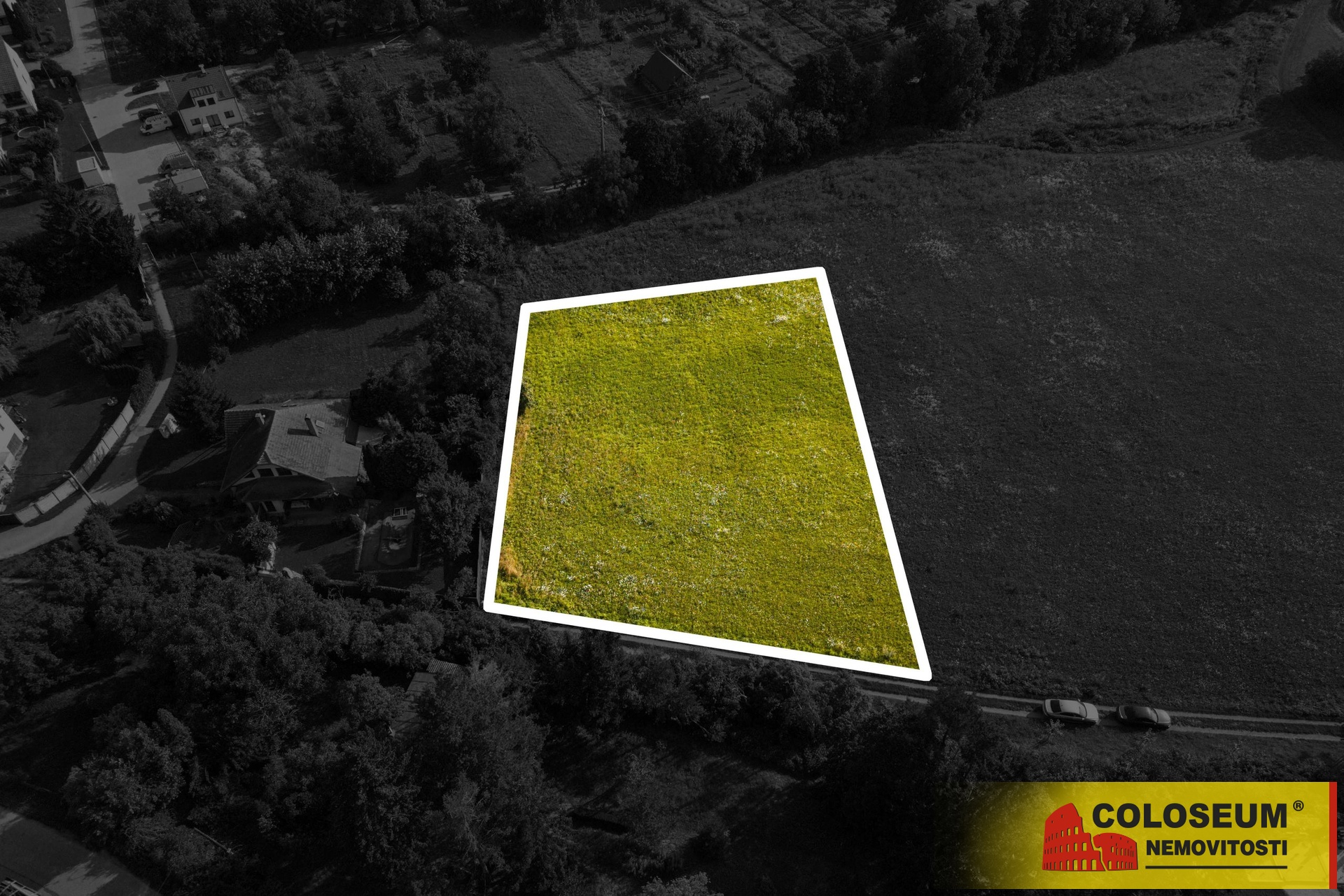 Pohled na pozemek z dronu - Říčany u Brna - prodej pozemku pro výstavbu RD