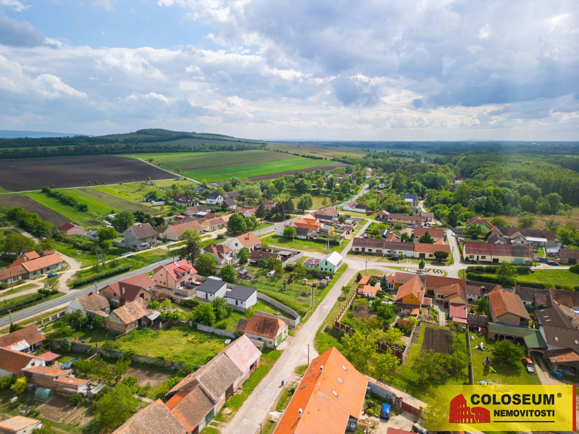 Pohled z dronu - Brod nad Dyjí - prodej pozemku