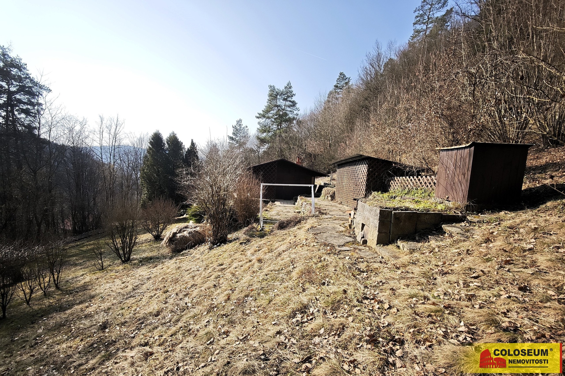 Pohled na chatu – Borač – prodej chaty