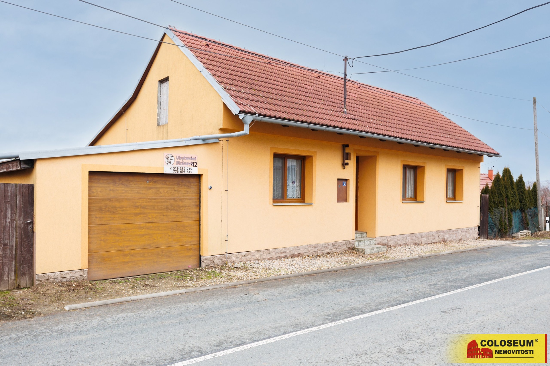 Dům z ulice - Valtice - Úvaly - prodej penzionu