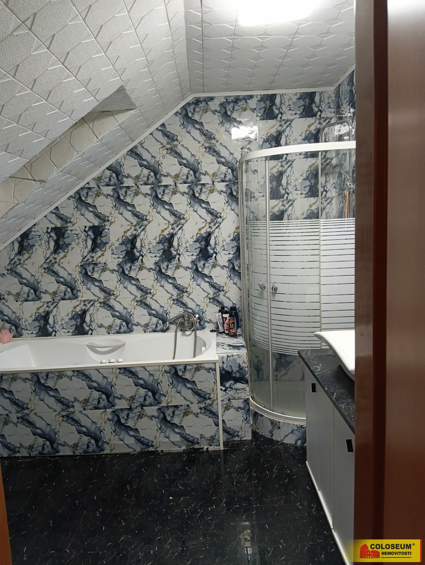 Koupelna - Modřice - pronájem bytu 3+1