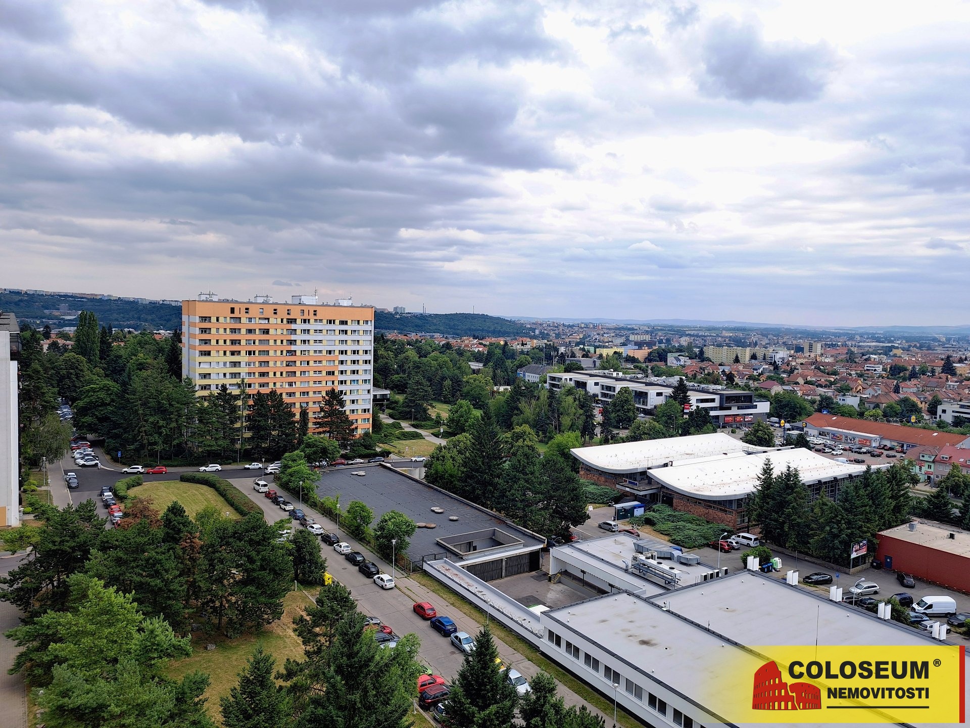Pohled z balkonu - Brno - Lesná - pronájem bytu