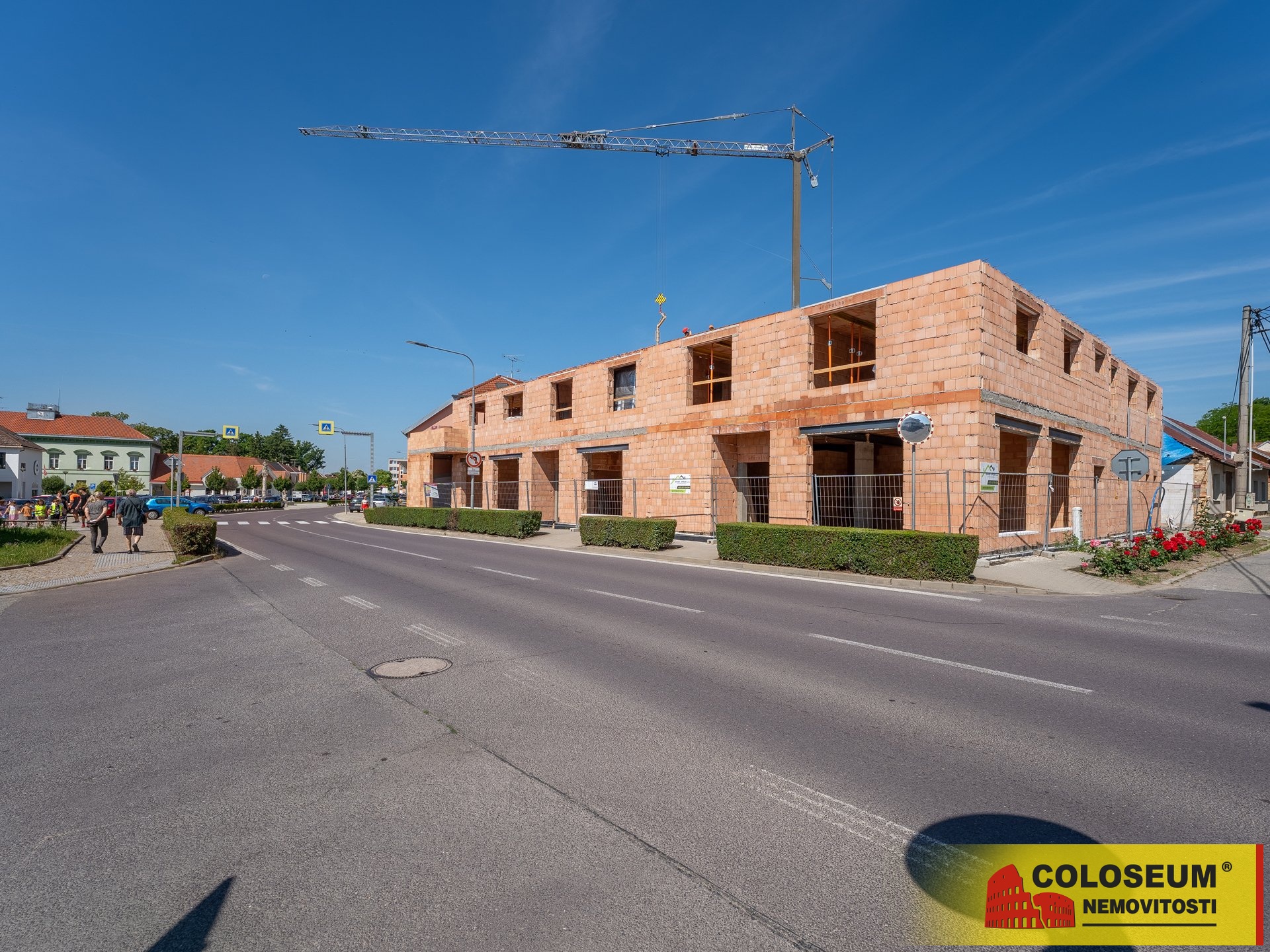 Bytový dům z ulice - Hrušovany nad Jevišovkou - prodej bytu