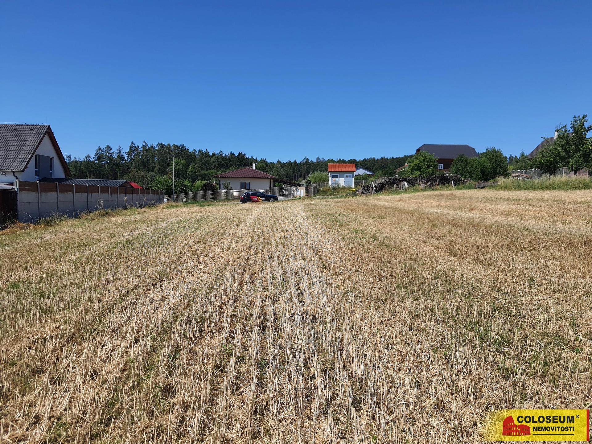 Přední část pozemku - Štěchov - prodej pozemku