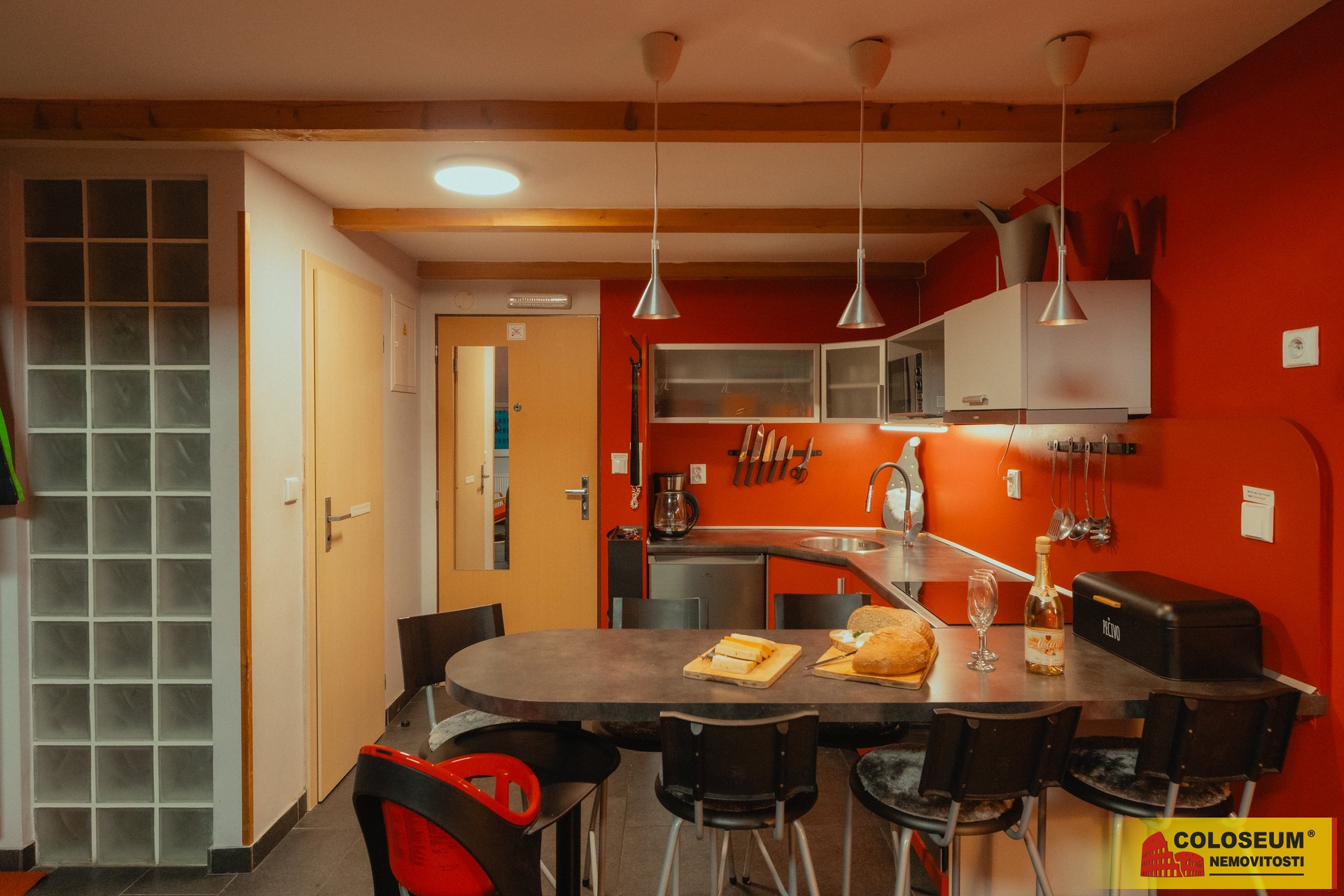 Kuchyně, vstup - Jeseník - prodej bytu 2+1