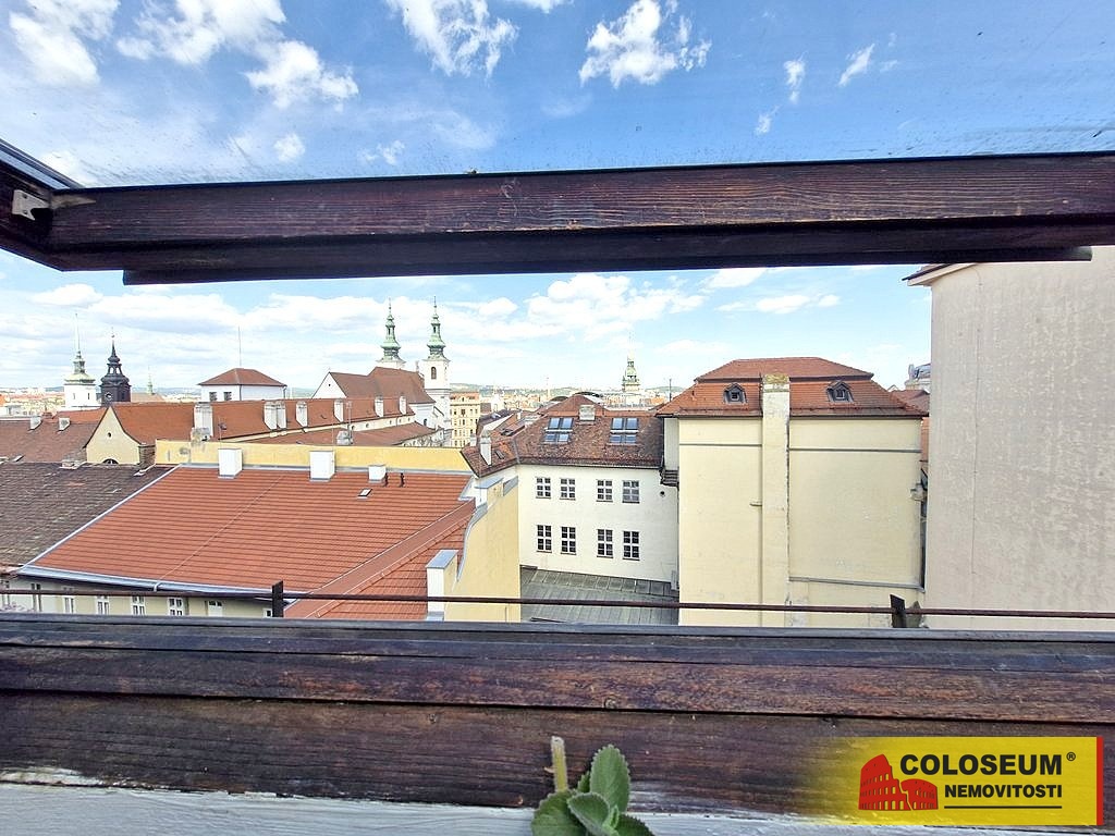 Pohled z okna - Brno - střed - pronájem bytu 3+kk