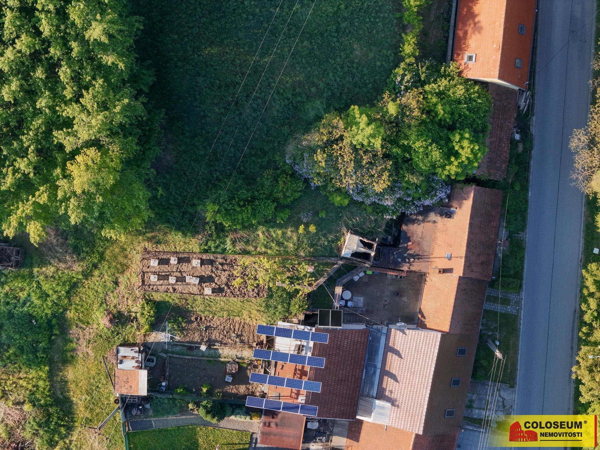 Podhled z dronu - Rousínov u Vyškova - prodej poze