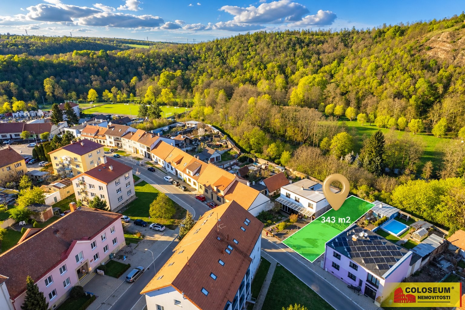 Dron - Moravský Krumlov - prodej pozemku 