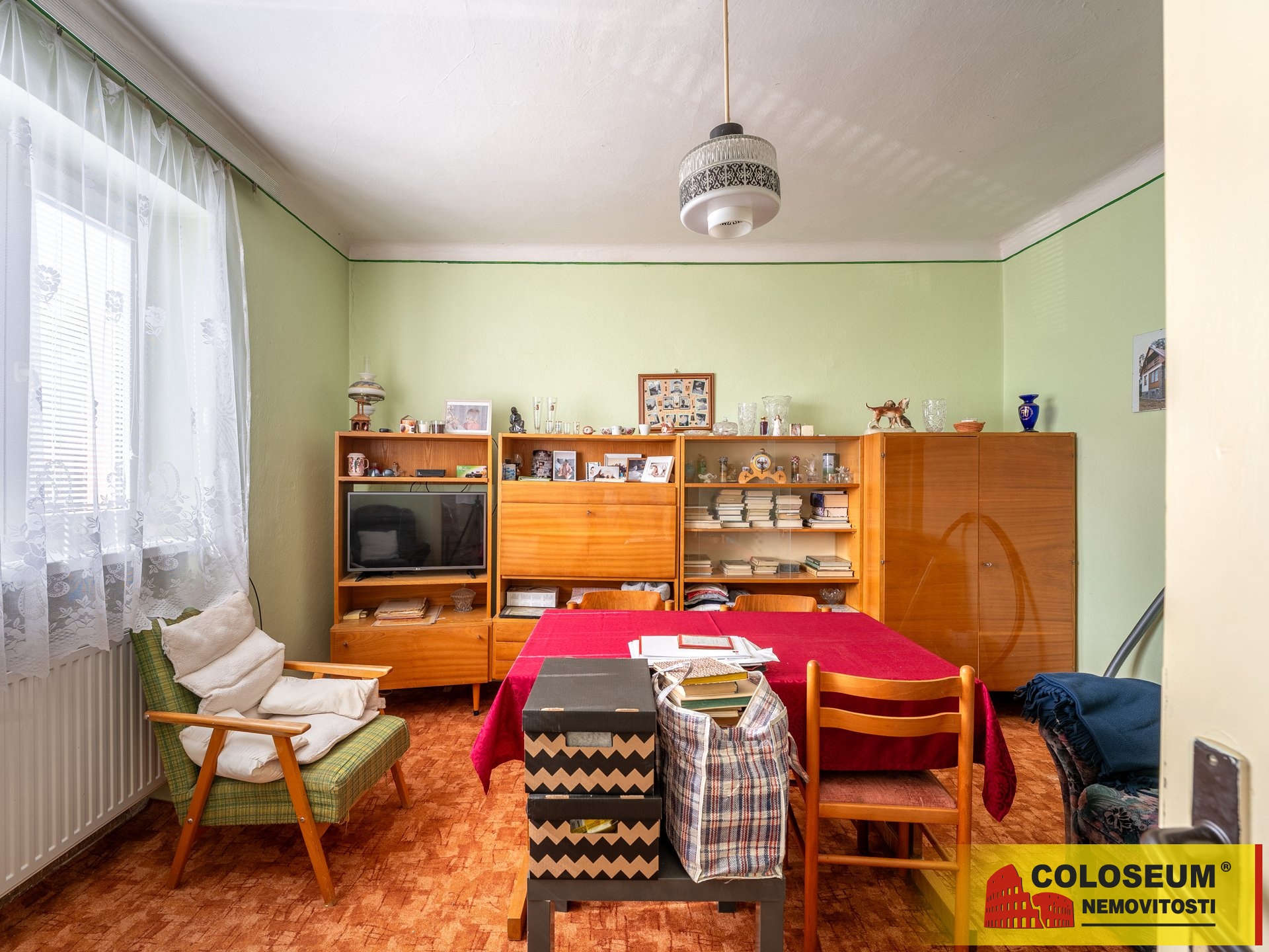 Pokoj - RD Hrušovany nad Jevišovkou - prodej rodin