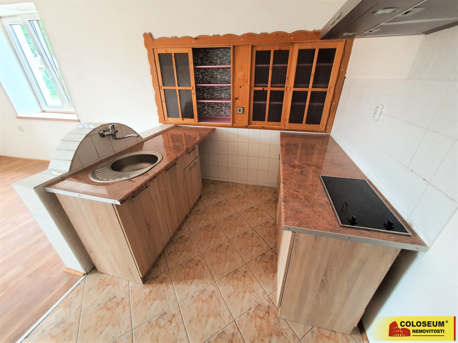 Kuchyňský kout – Studnice – pronájem bytu