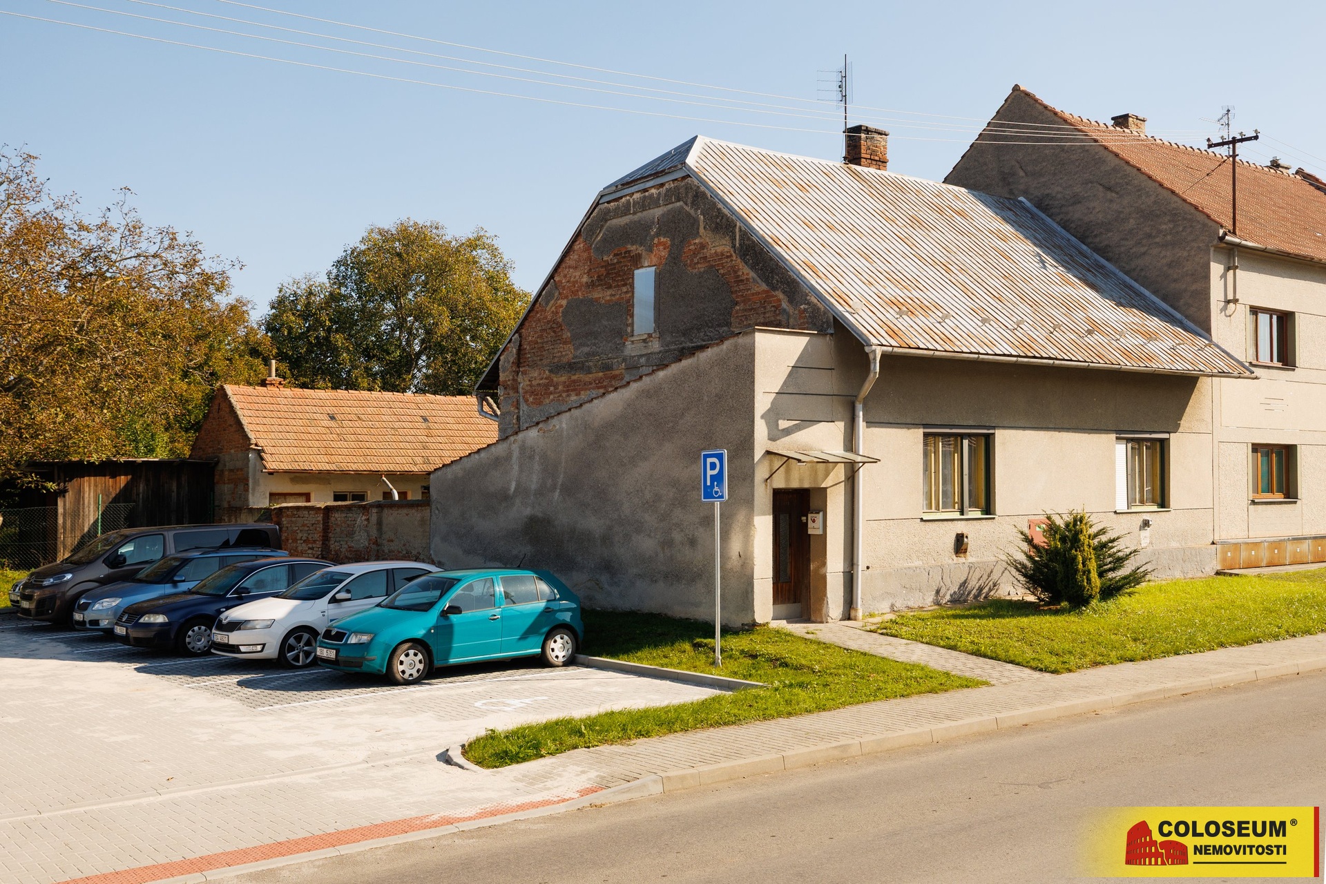 Pohled z ulice - Nezamyslice - prodej rodinného do