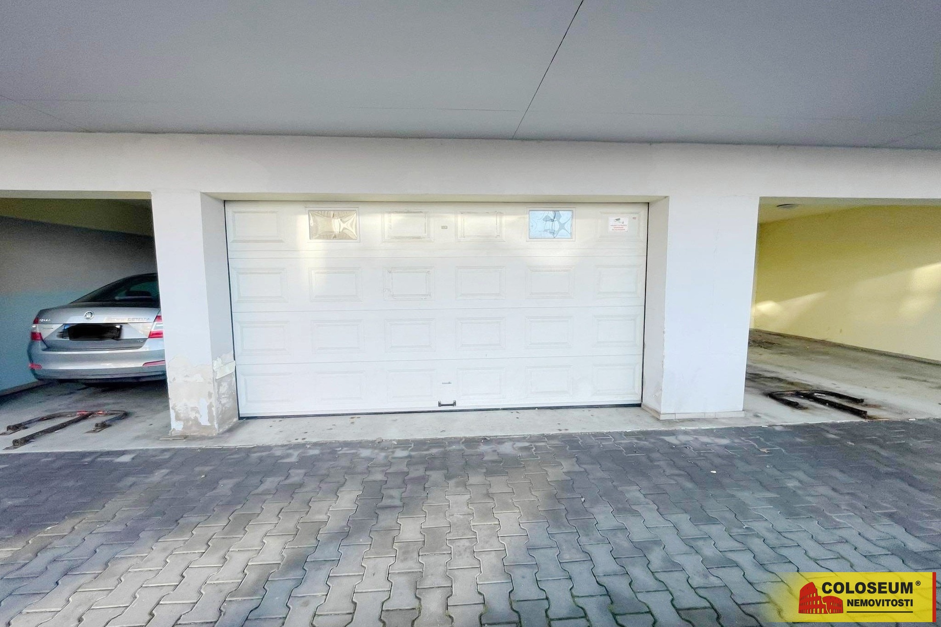 Garáž - Modřice - pronájem bytu