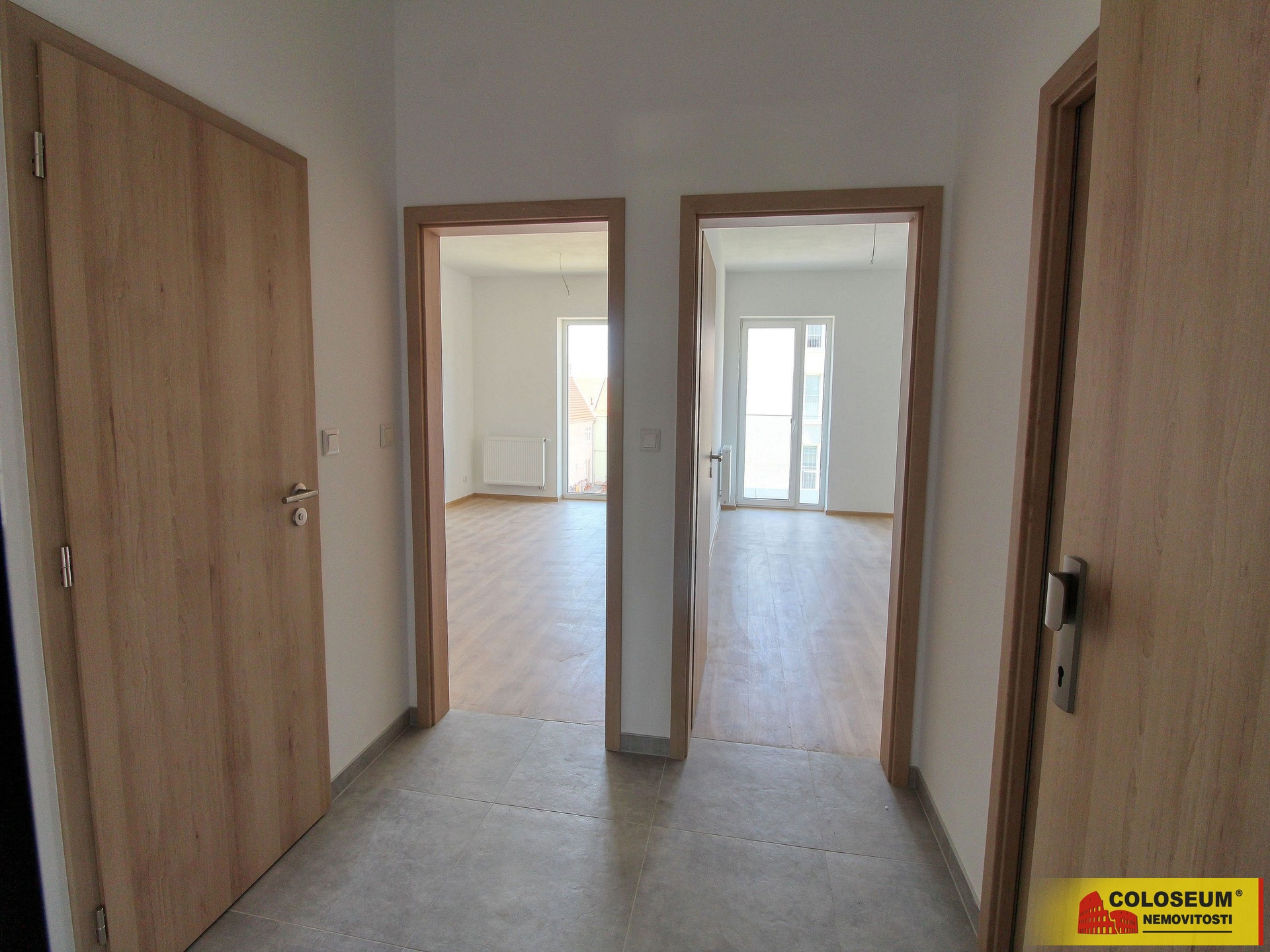 Předsíň - Znojmo - pronájem novostavby bytu 