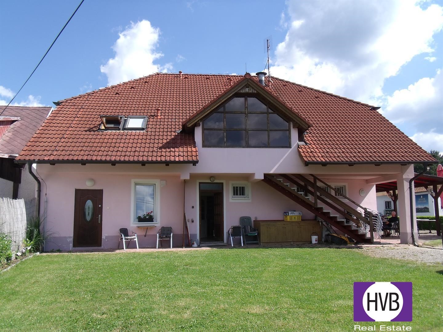 Prodej rodinného domu, 300 m² Horní Planá (okres Český Krumlov), obrázek 2
