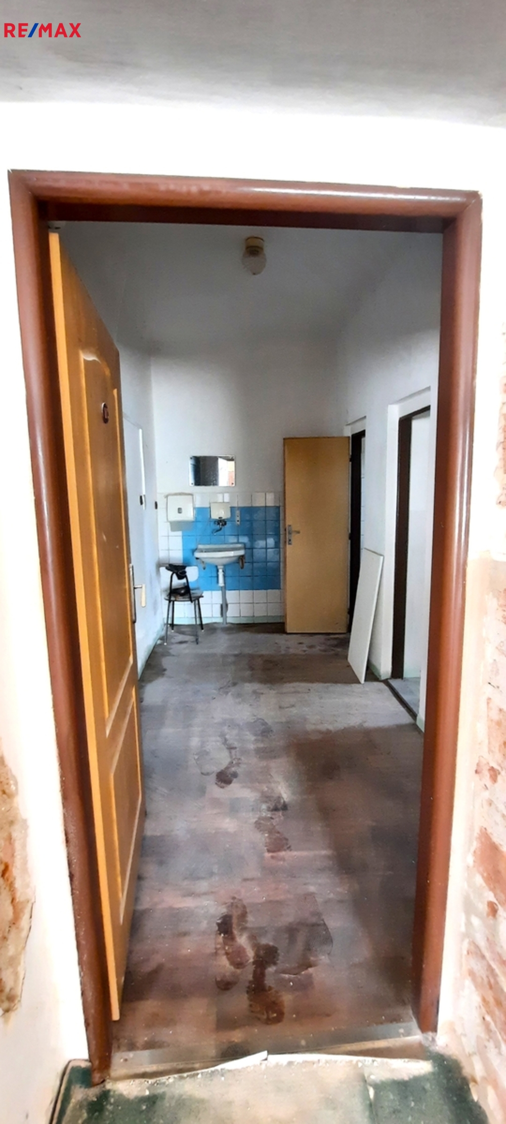 chodbička k WC