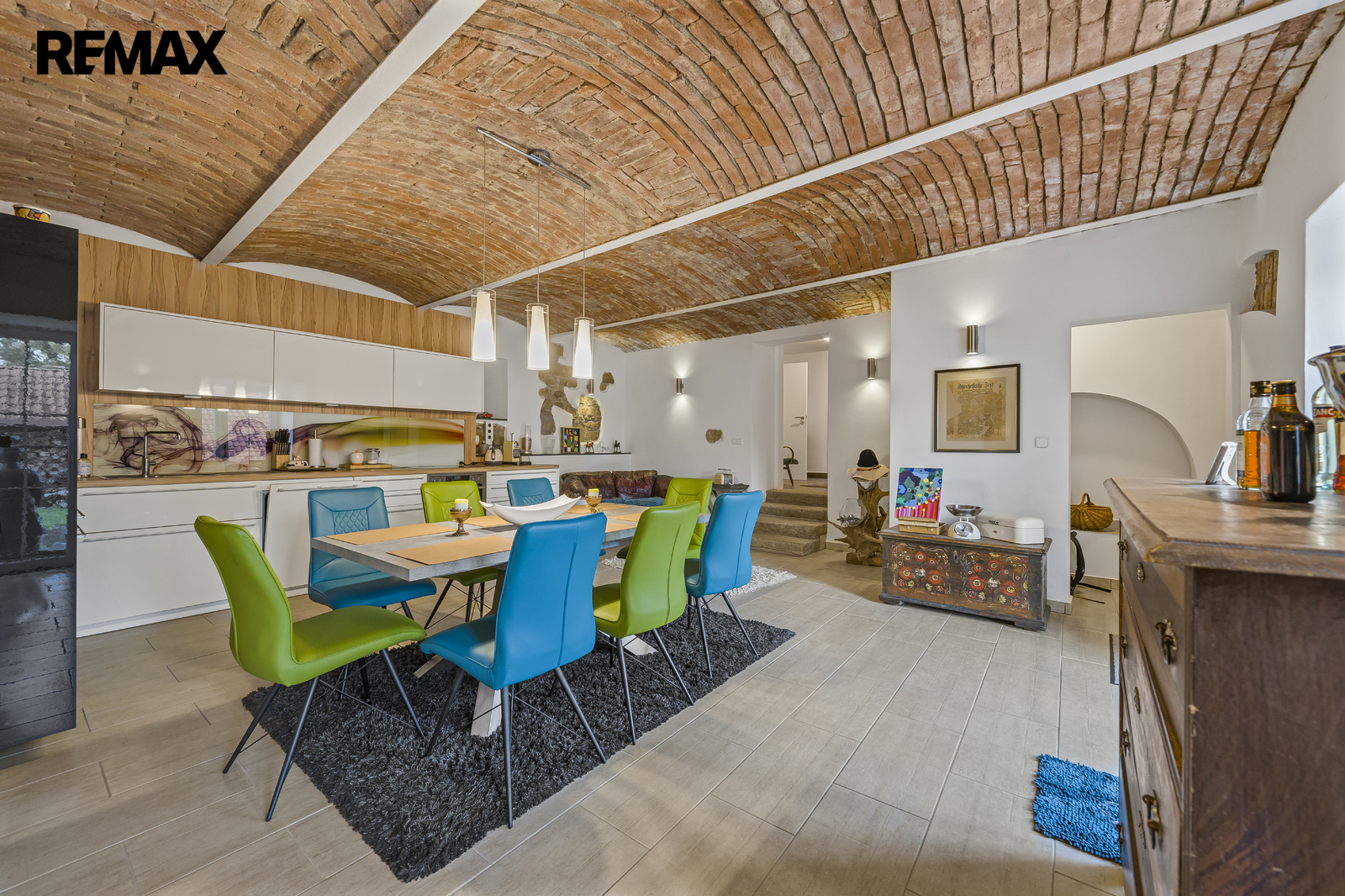 hlavní budova - kuchyň