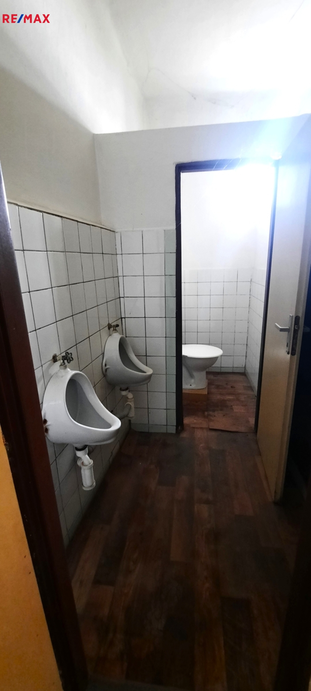 pánské WC