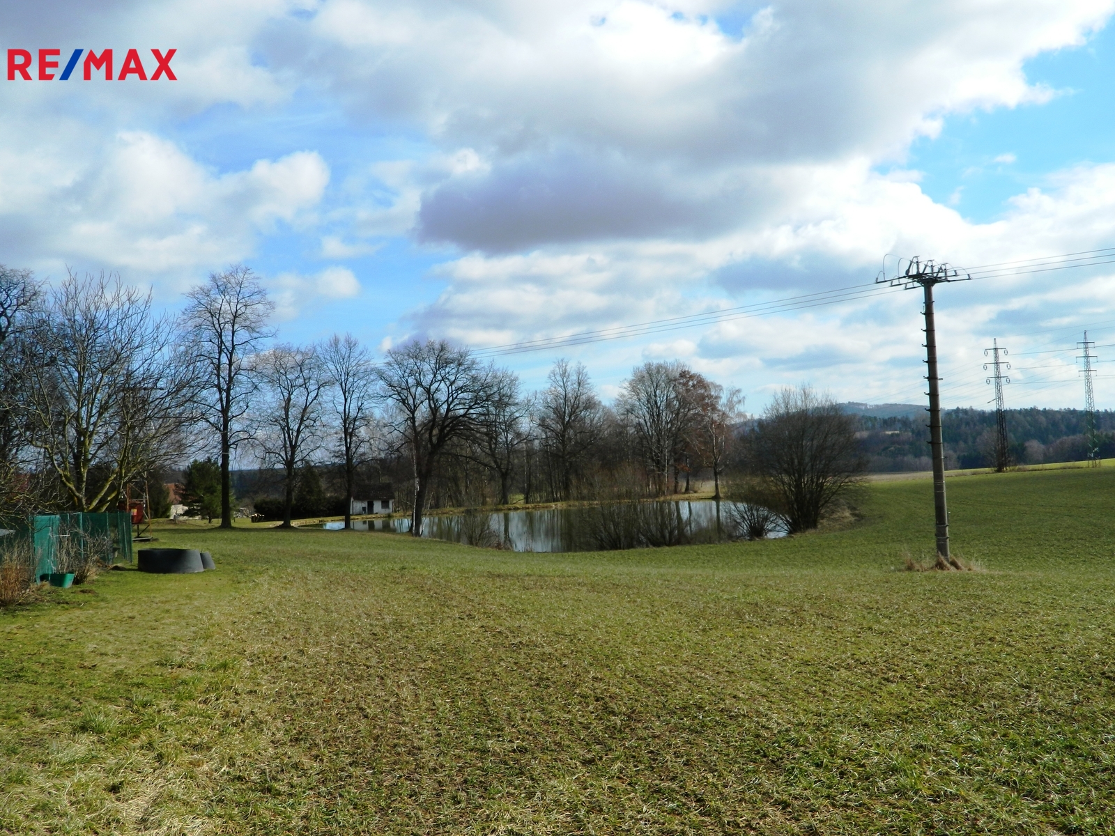 Výhled k rybníku.