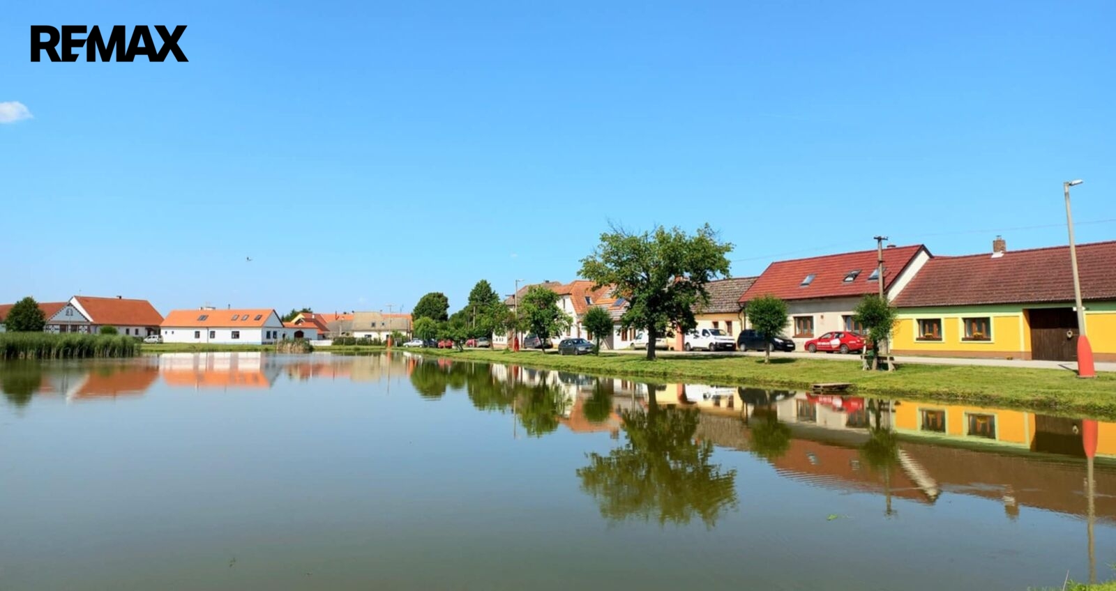 Krásný rybník v Zálší.