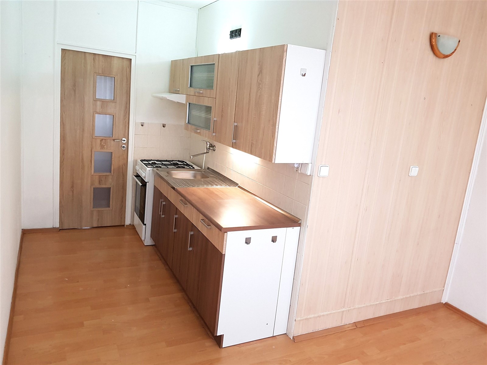 Pronájem bytu 1+1 České Budějovice 10 900 Kč za měsíc, foto 1