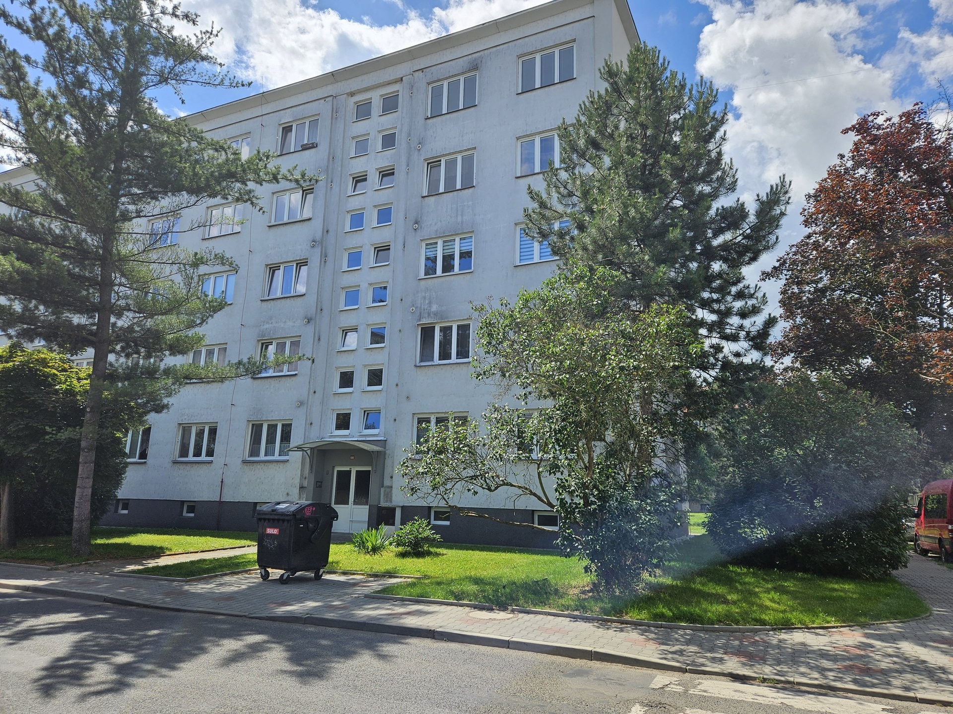 dům