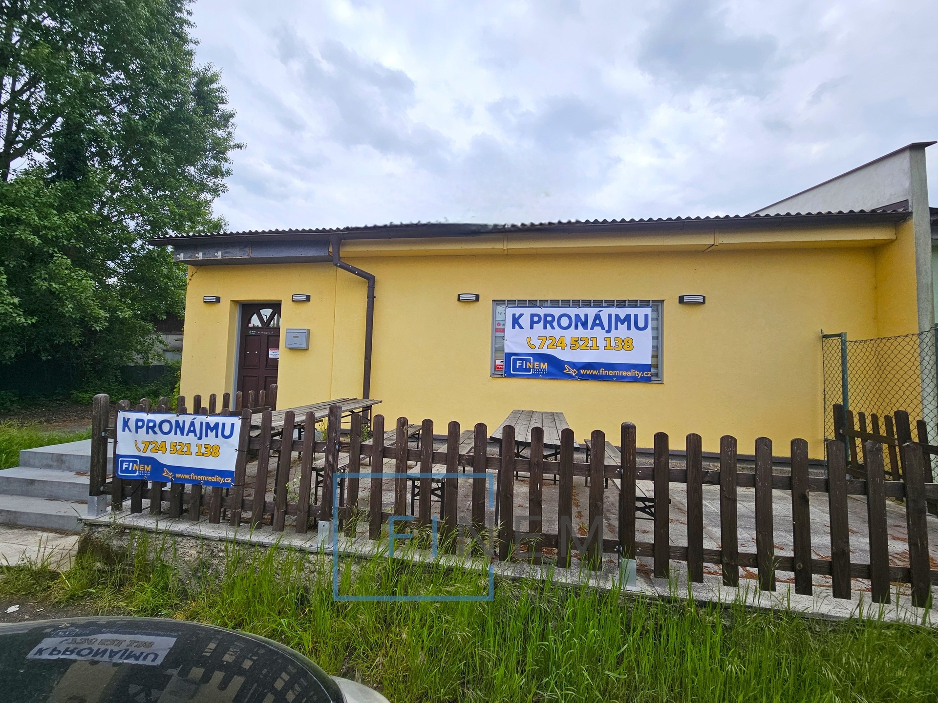 obchodní prostory