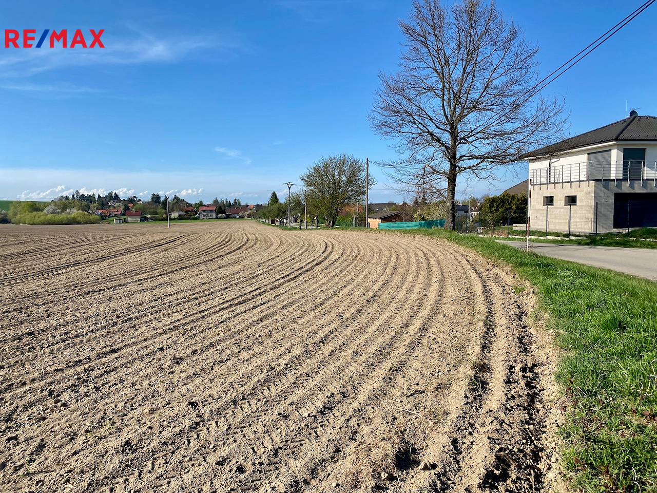 Velký pozemek na výstavbu farmy