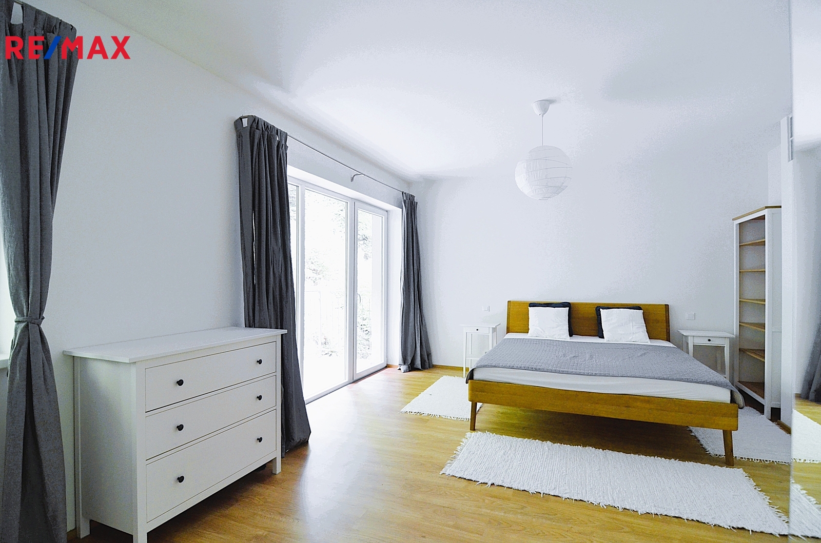 větší ložnice 25,8 m2