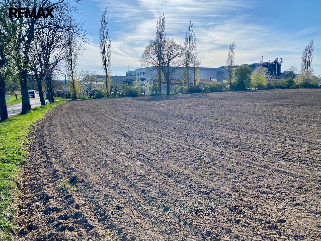 Velký pozemek na výstavbu farmy