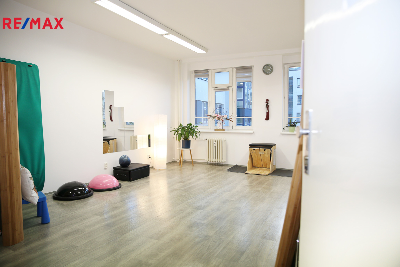 Studio – foto od vchodu