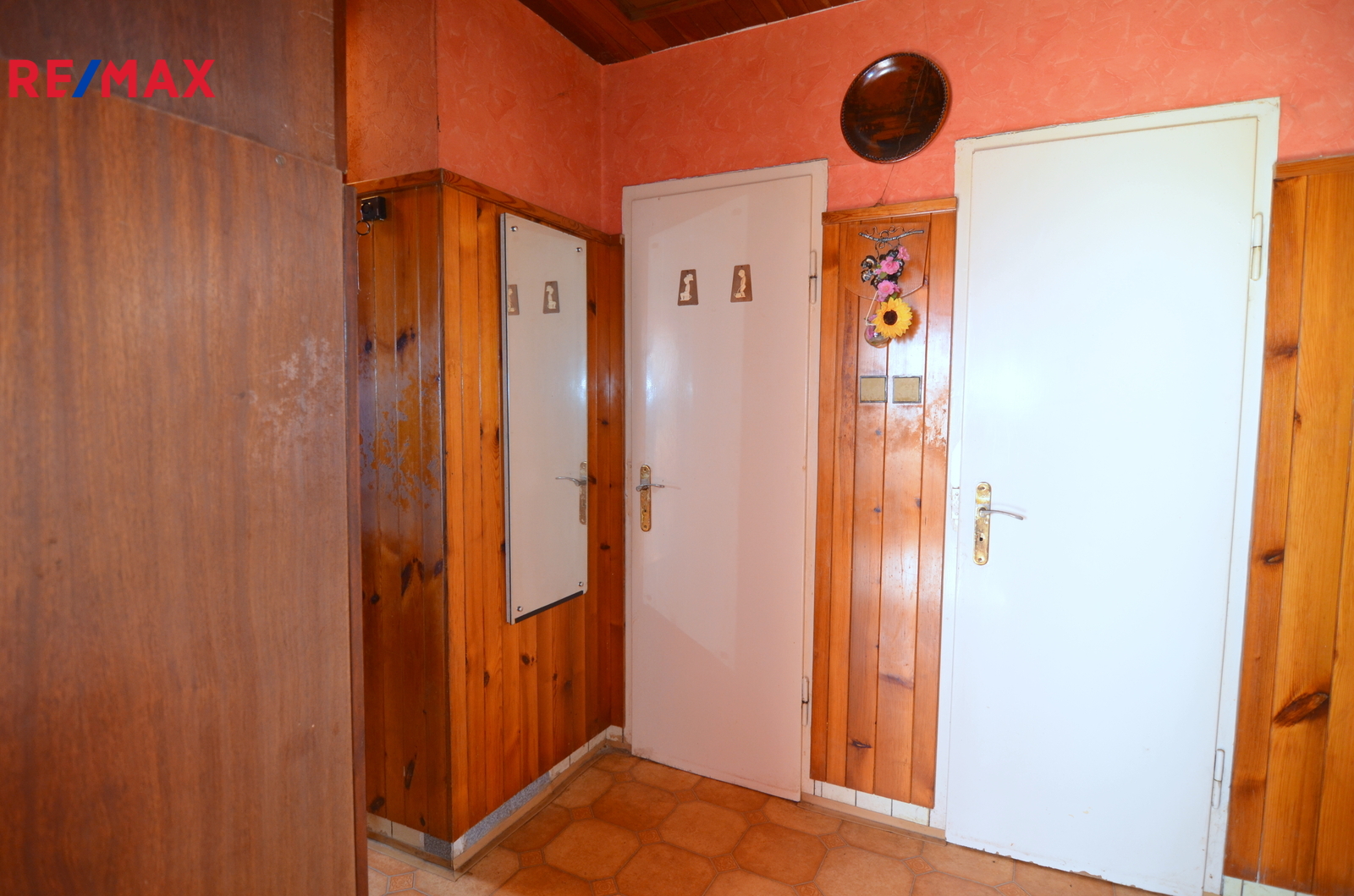 předsíň vstup do koupelny a WC