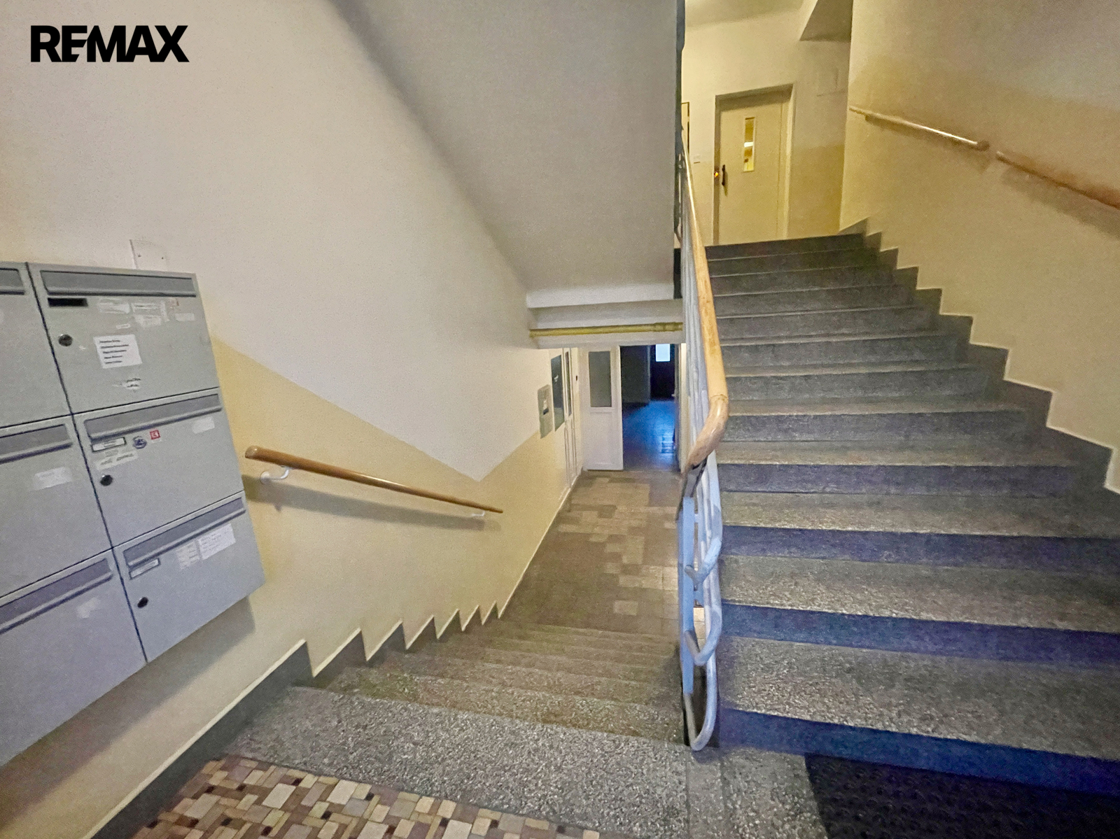 Chodba bytového domu