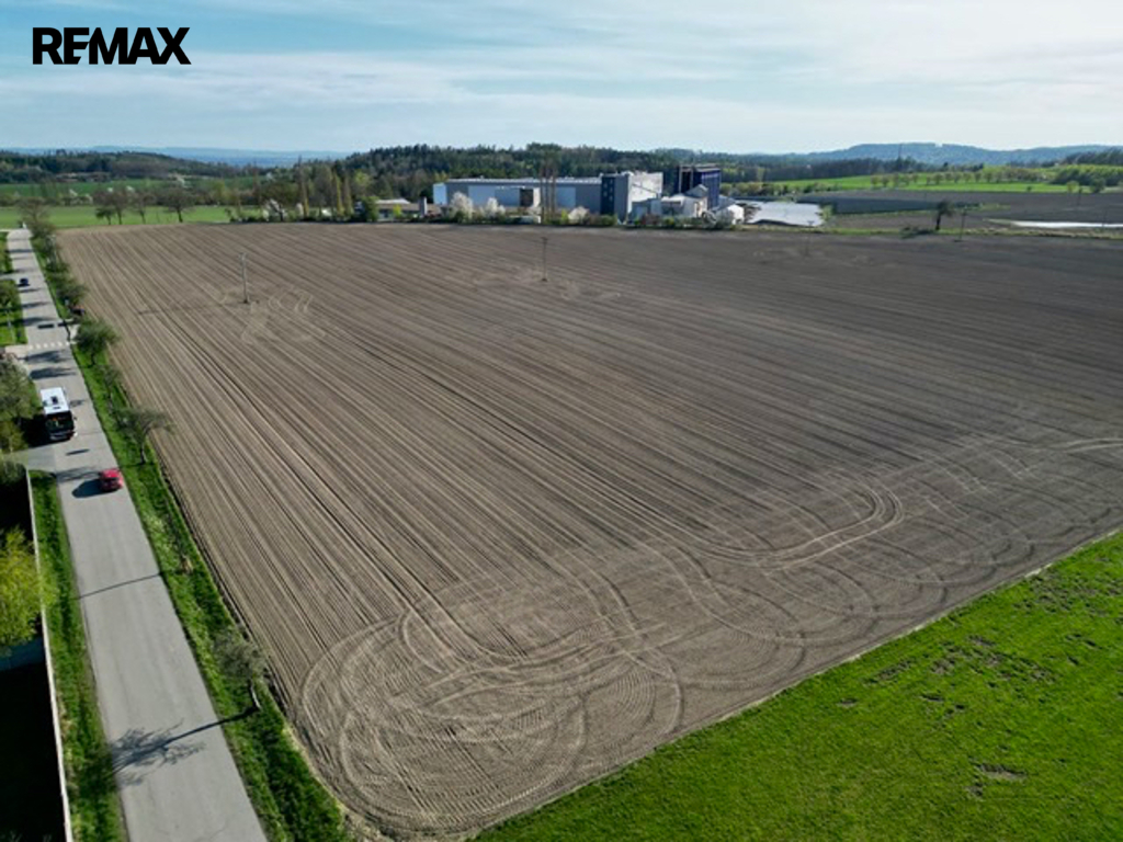 Krásný ucelený pozemek