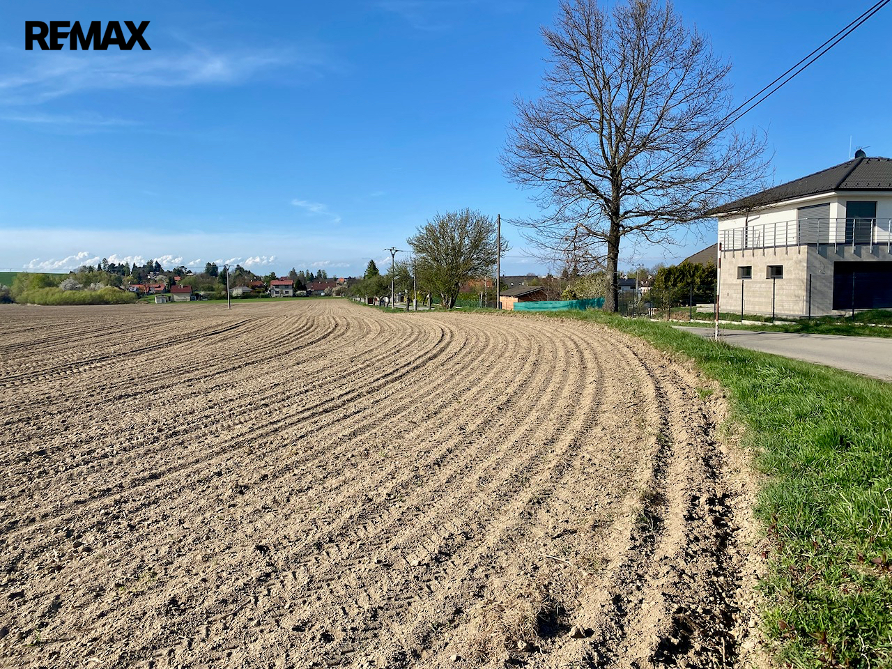 Velký pozemek na výstavbu farmy